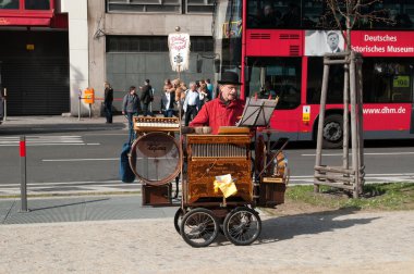 müzisyen olarak berlin sokak