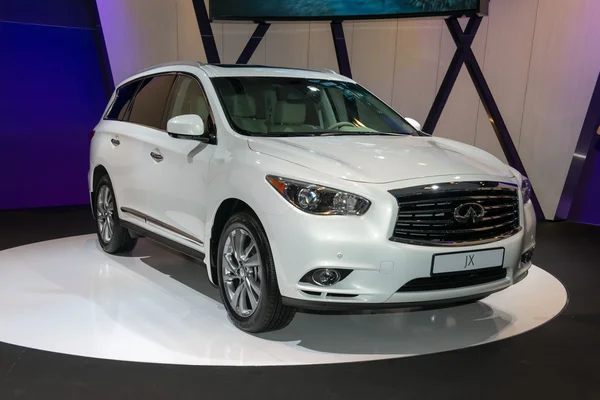 Evropská premiéra Infiniti jx — Stock fotografie