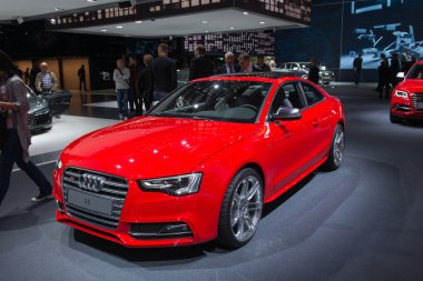 Audi S5
