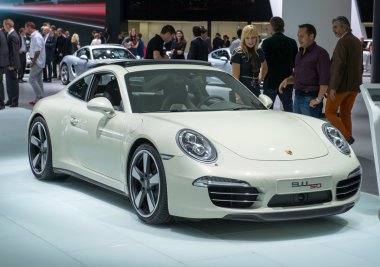 Porsche 911 carrera 50'nci yıldönümü