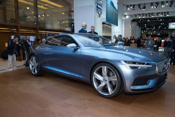 Мировая премьера Volvo Concept Coup — стоковое фото