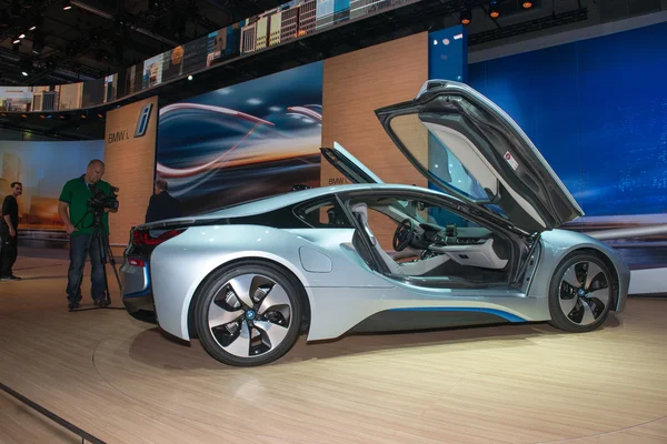 BMW i8 plug-in-hybride sportwagen — Stockfoto