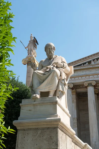 Estatua de Sócrates y Atenea — Foto de Stock