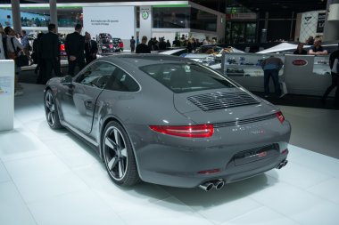 Porsche 911 carrera 50'nci yıldönümü