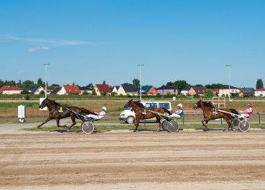 Harness Racing, Berlin clipart