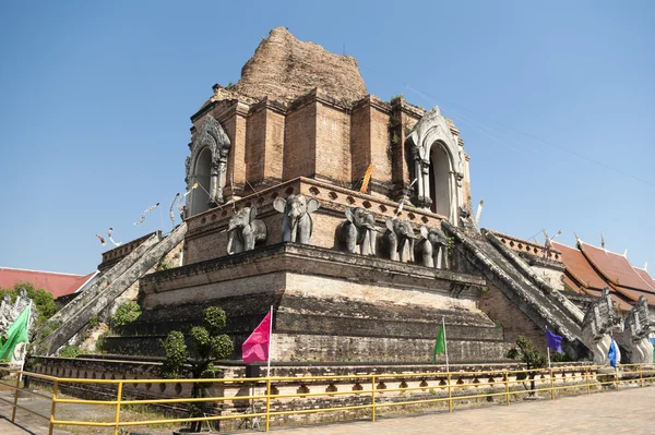 Tempio di Wat chedi luang — Foto Stock