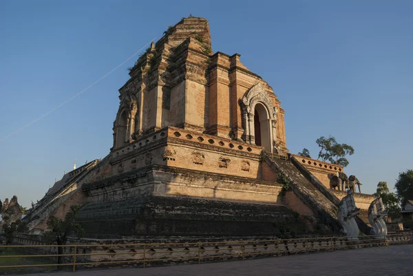 Wat Чеді Луанг храм — стокове фото