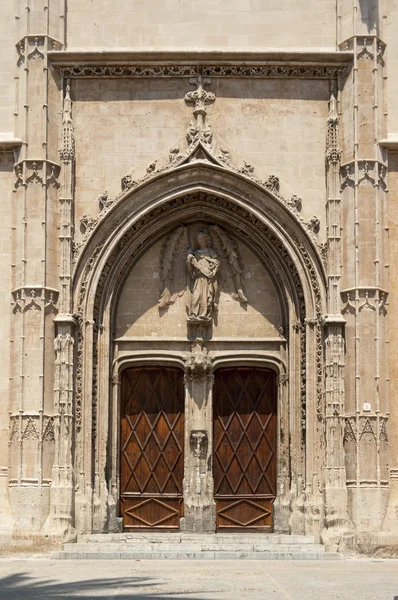 Portal de entrada do monumento de La Lonja — Fotografia de Stock