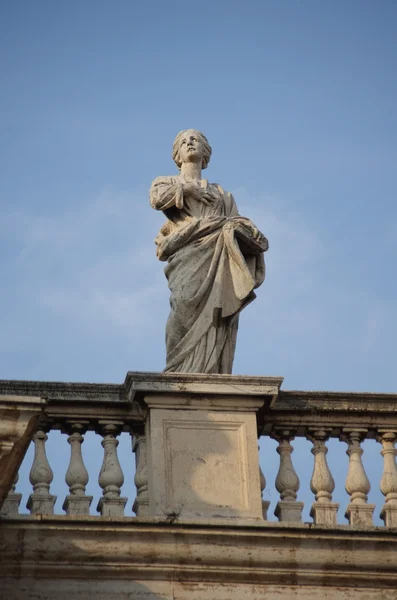 Vatikanen Berninis colonnade i Rom — Stockfoto