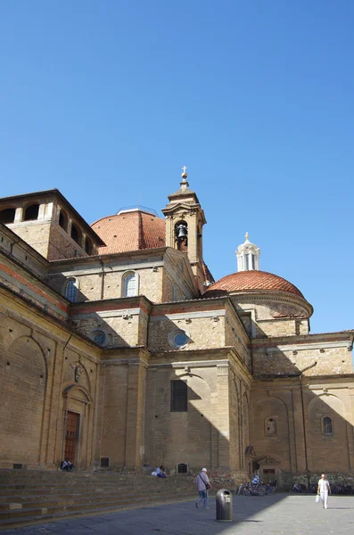 Die kirche von san lorenzo — Stockfoto