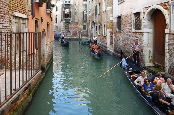 Canal veneciano — Foto de Stock