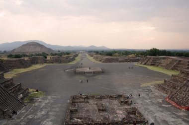 teotihuacan piramitleri