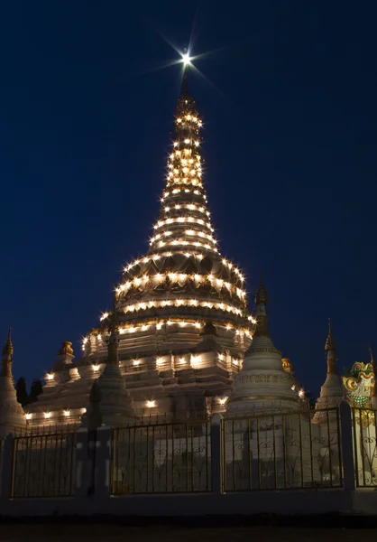 Buddha stupa — Stock Photo, Image