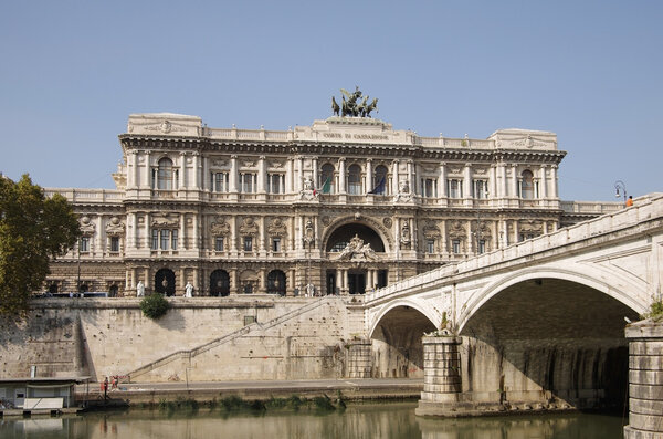 Дворец правосудия
