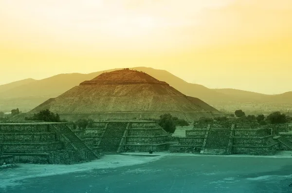 Pirâmides de teotihuacano — Fotografia de Stock