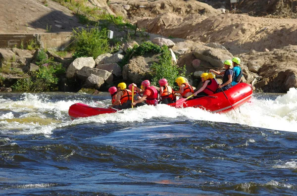 Rafting en eau vive — Photo