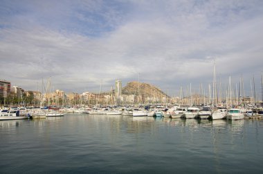 Alicante Limanı