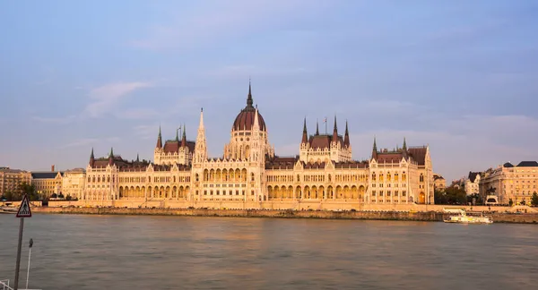 Magyar Parlament Épülete Magyar Országgyűlés Székhelye Magyarország Egyik Nevezetessége Népszerű — Stock Fotó