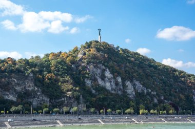 Budapeşte, Macaristan 'da Özgürlük Heykeli ile Gellert Tepesi