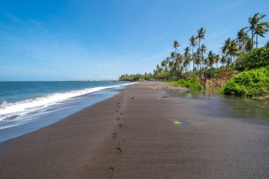 Endonezya 'daki Java Adası' ndaki Hint Okyanusu kıyısı