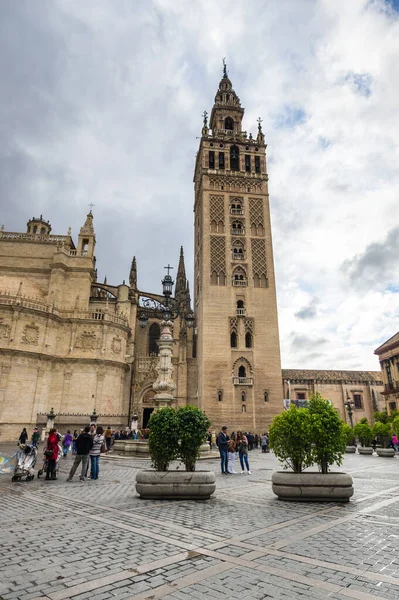 Seville Spanje April 2019 Uitzicht Kathedraal Van Sevilla Met Giralda — Stockfoto