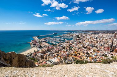 İspanya Santa Barbara Kalesi 'nden Alicante' nin panoramik görüntüsü