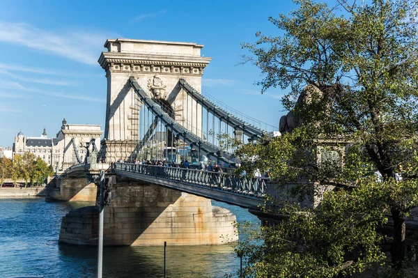 Budapest Hungary October 2019 View Chain Bridge Danube River Historical — Stock Photo, Image