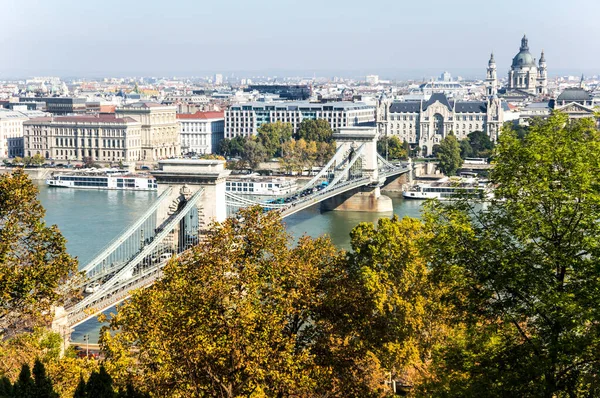 Вид Цепной Мост Дунае Историческом Центре Будапешта Столицы Венгрии — стоковое фото