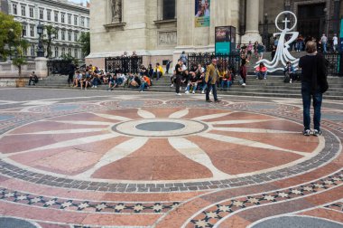 BUDAPEST, HUNGARY - 16 Ekim 2019: Macaristan 'ın başkenti Budapeşte' nin tarihi merkezi