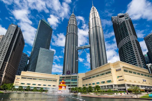 Kuala Lumpur Malaysia February 2020 Petronas Towers Also Known Petronas — Fotografia de Stock