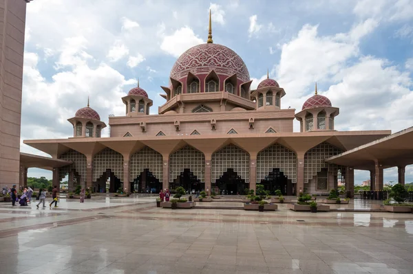 Putra Mosque Principal Mosque Putrajaya Malaysia — Stock Photo, Image