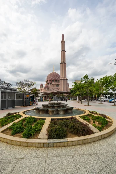 Die Putra Moschee Ist Die Wichtigste Moschee Von Putrajaya Malaysia — Stockfoto