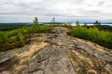 Karelia, Rusya 'daki Hiidenvuori Dağı' ndan görüntü