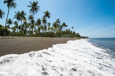 Endonezya 'daki Java Adası' ndaki Hint Okyanusu kıyısı