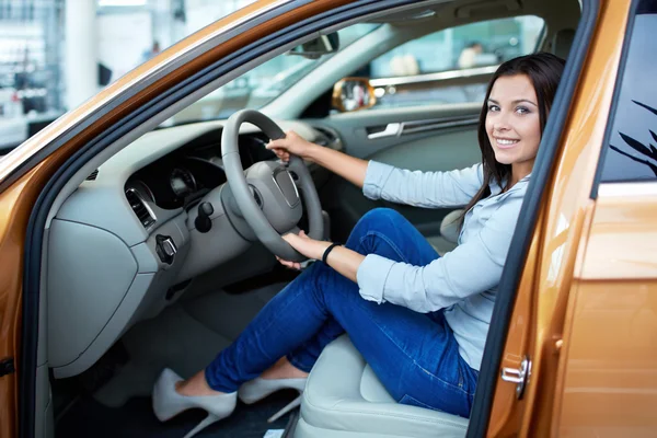 Smiling woman — Stock Photo, Image