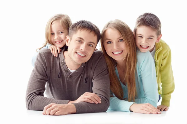 depositphotos_22097341-stock-photo-smiling-family.jpg