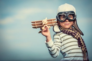 Pilot uçağı ile