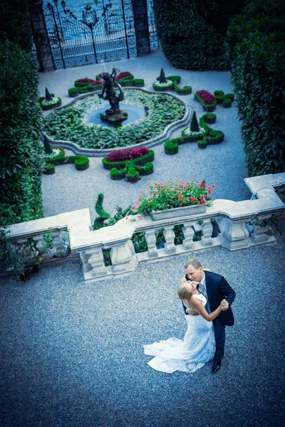 Casal Beijando — Fotografia de Stock