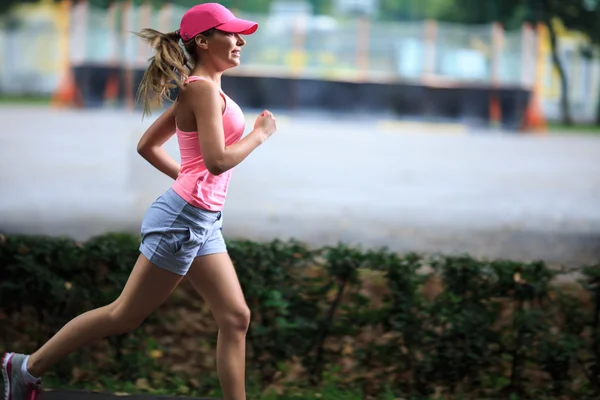 Chica corriendo — Foto de Stock