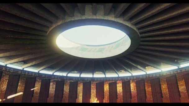 Вечный огонь в пантеоне славы в историческом мемориальном комплексе — стоковое видео