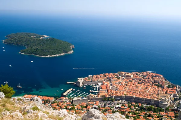 Vista sobre la ciudad de Dubrovnik en Croacia — Foto de Stock