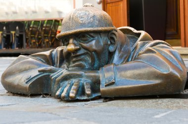 iş yerinde denilen adam