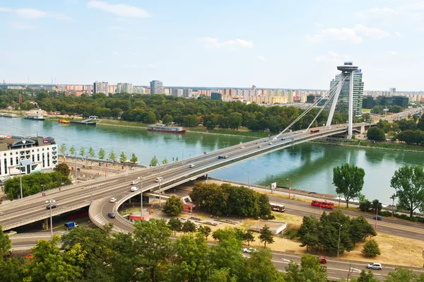 Överbrygga från slottet - bratislava, Slovakien — Stockfoto