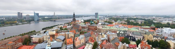 Panorama Riga Zentrum mit Daugava Fluss — Stockfoto