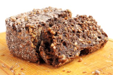 ev yapımı kahverengi ekmek kesme tahtası dilimlenmiş