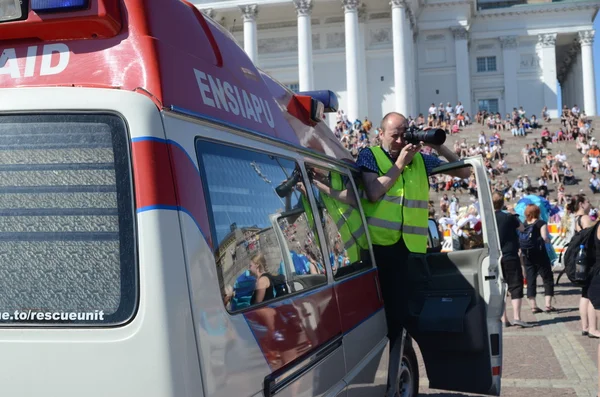 Helsinki, Finlandiya, 8 Haziran. geleneksel yaz samba karnaval 8 Haziran 2013 tarihinde Helsinki, Finlandiya. — Stok fotoğraf