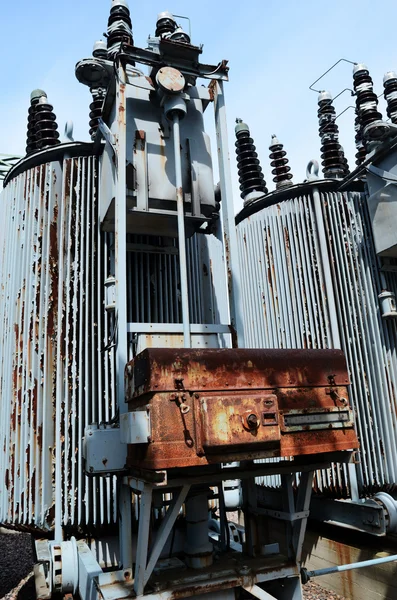 Old rusty transformer substation — Stock Photo, Image