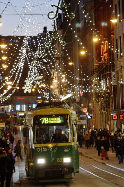 Noel seasone Helsinki'de başlar. Noel ışıkları bir