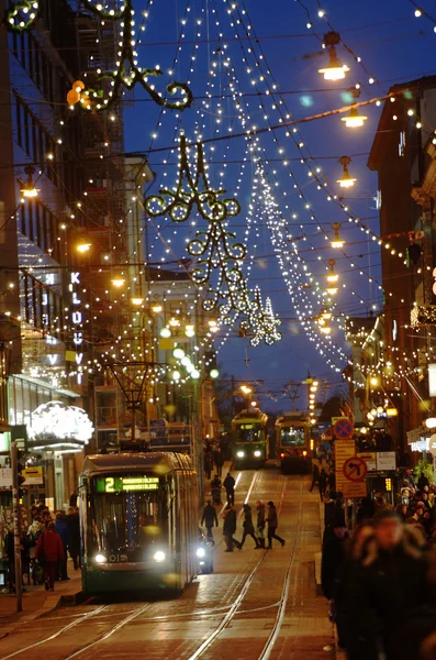 A temporada de Natal começa em Helsinque. As luzes de Natal um — Fotografia de Stock