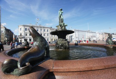 Helsinki, Finlandiya, Mart 2013: havis amanda, çıplak bir kadın stat